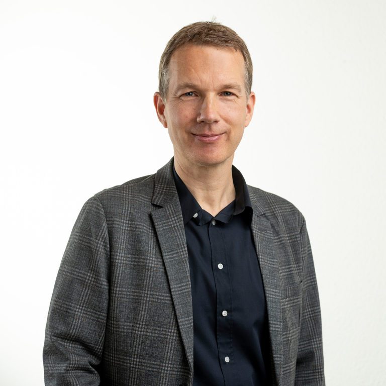 Geschäftsführung und Dipl.-Ing. Architekt Helge Bey