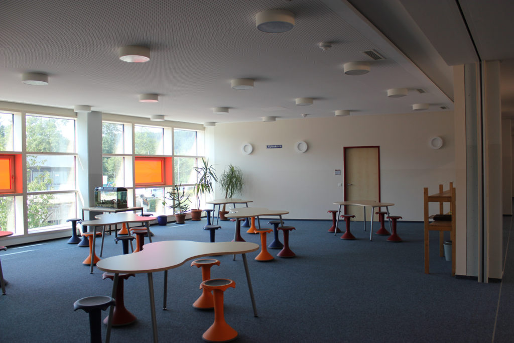 Tische und Stühle Gymnasium Sonthofen