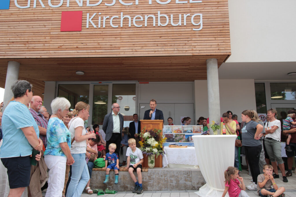 Einweihung Grundschule Aschfeld