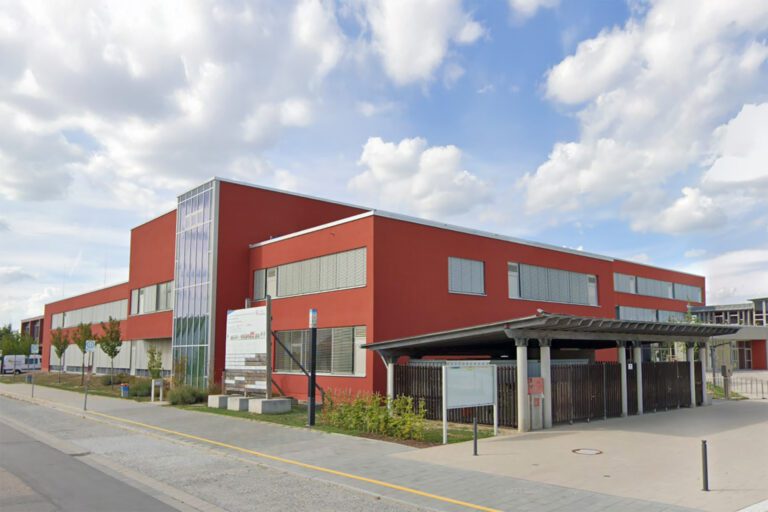 Energetische Berechnung und Monitoring der Sanierung und Erweiterung des Gymnasiums Neutraubling